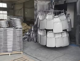 шліфування вуличного ліхтаря