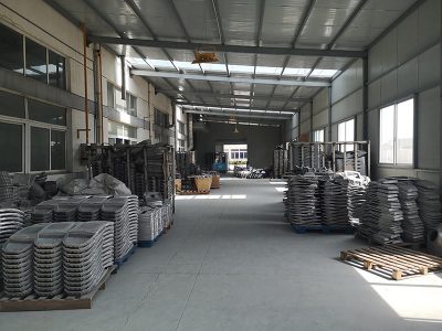 литі під тиском частини